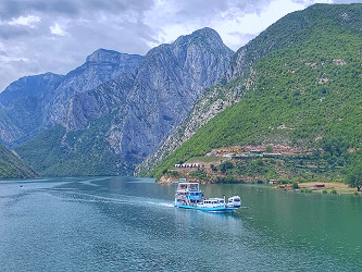 Albania's tourism sector braces for fallout of Ukraine war – EURACTIV.com